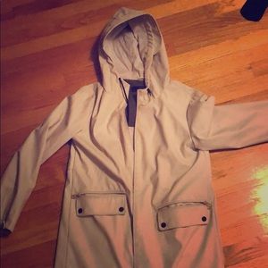Rain coat